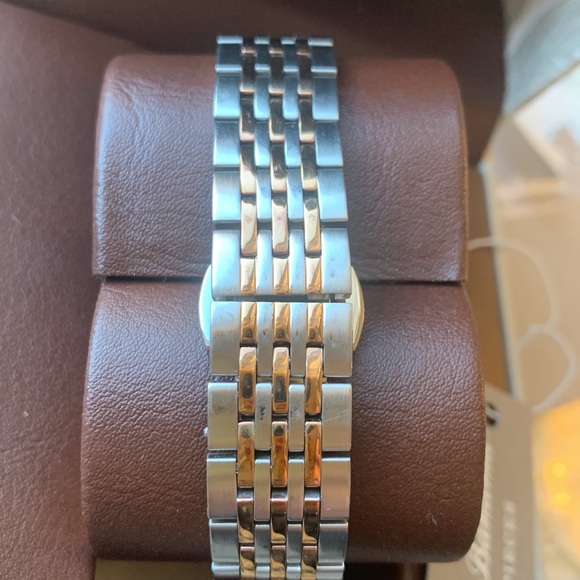 Like New Tommy Bahama Rose Gold & Silver Tropical Ladies Watch - Picture 3 of 11